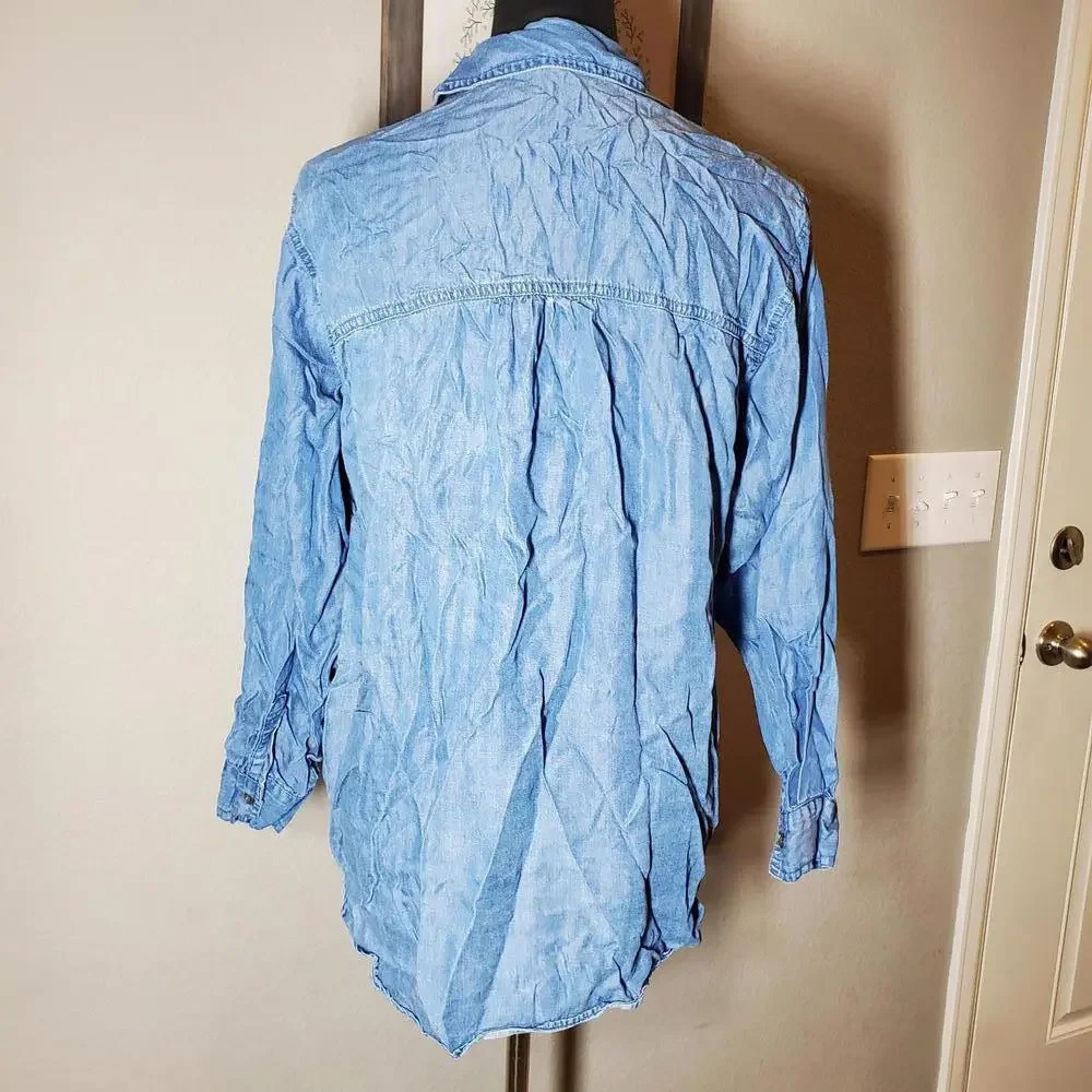 Hester & Orchard Women’s Medium Blue Tencel Buttondown Blouse - Picture 6 of 13